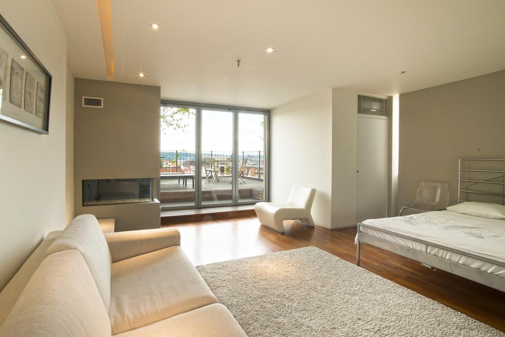 Luxury Penthouse Apartment Прага Экстерьер фото